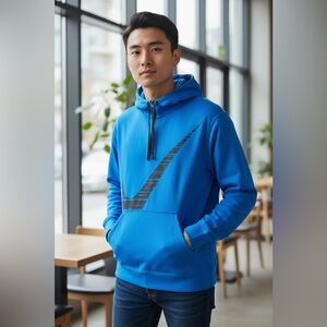 Nike Therma-Fit Size Large Sweatshirt with Hoodie Blue